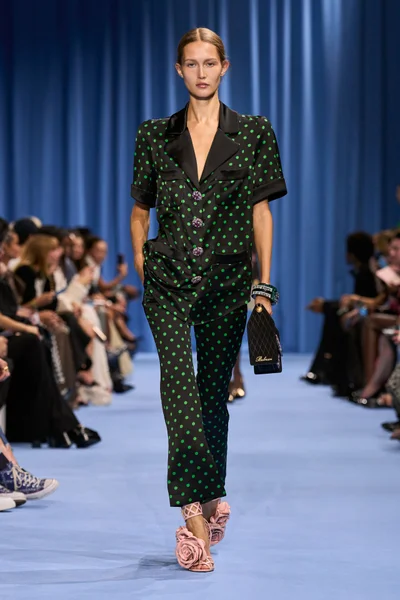 Look 42